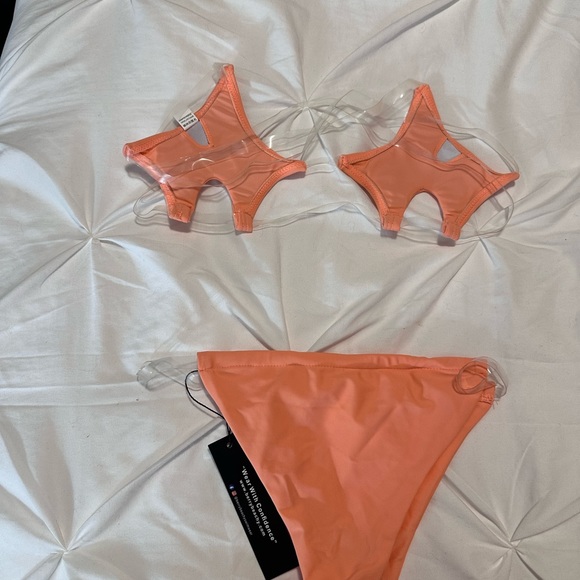 Star bathing suit - Picture 3 of 3